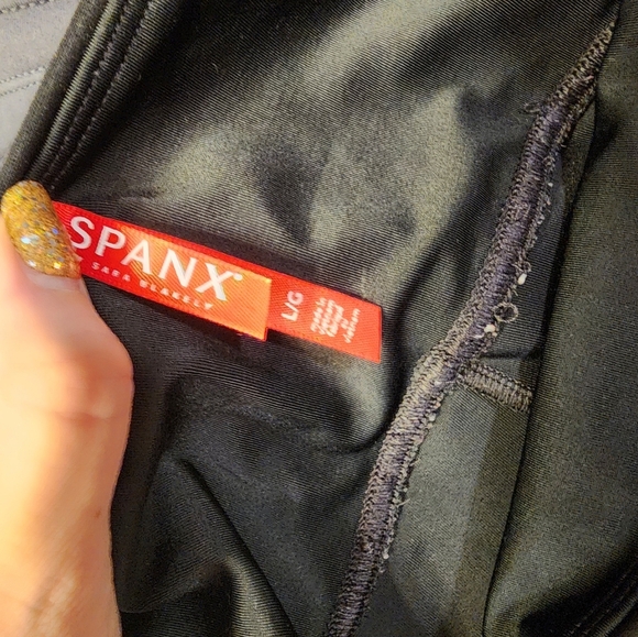 SPANX black faux leather leggings size LG - Picture 5 of 10